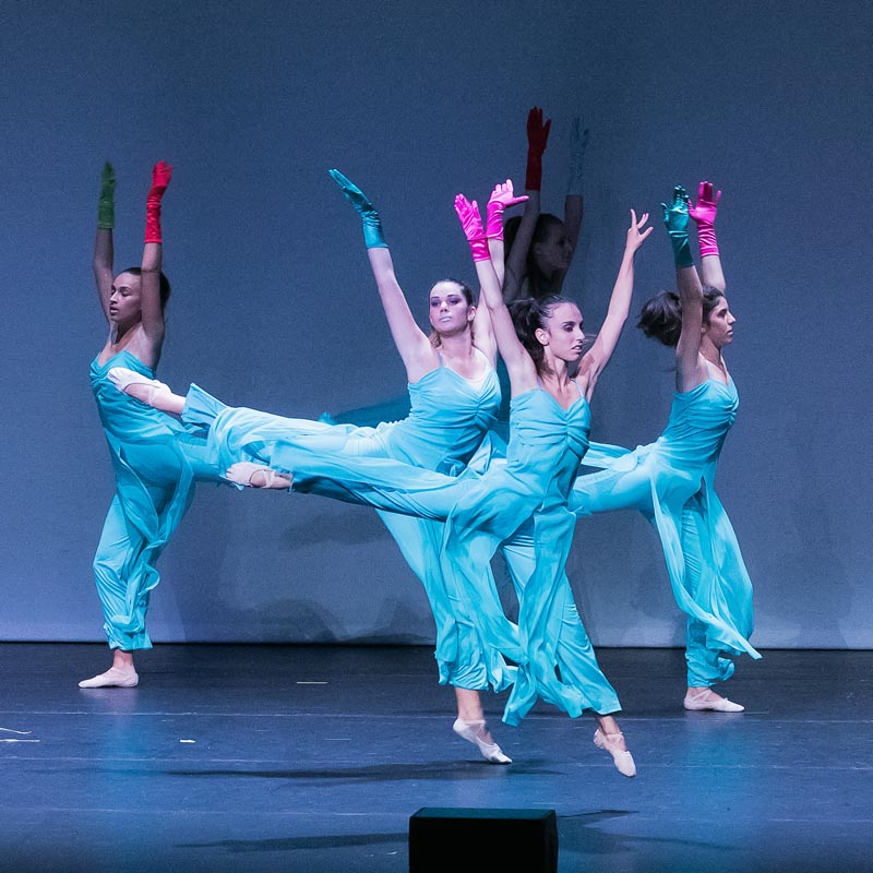 spettacolo-danza-contemporanea-compagnia-artedanza